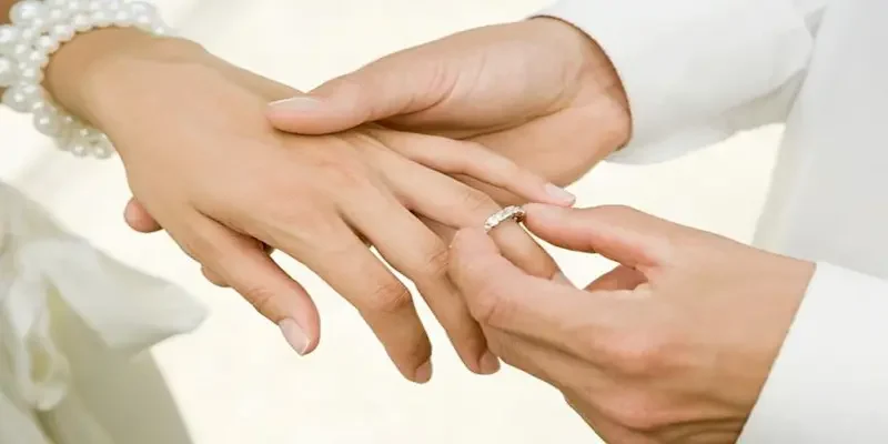 Mơ thấy nhẫn cưới bị gãy, vỡ hoặc mất